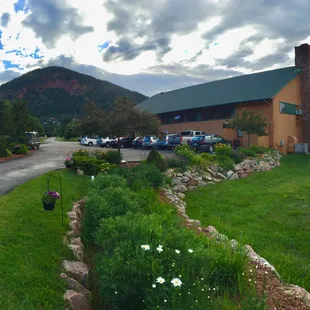 There are no shortage of perfect photo spots on the 8 acres of Pinecrest property.