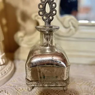 Bedroom accoutrements