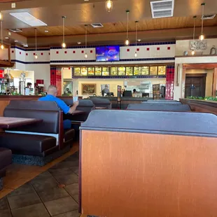 Such a great place to grab something quick for lunch. All time faves are the Buffalo chicken salad and Asada tacos.