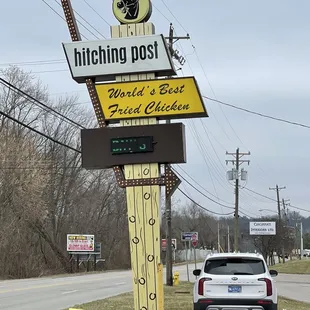 Sign pointing you to some good ol&apos; fried chicken