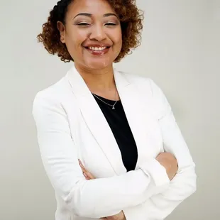 Alexis McCray, MA LPC Associate, Therapist and Licensed Hypnotherapist