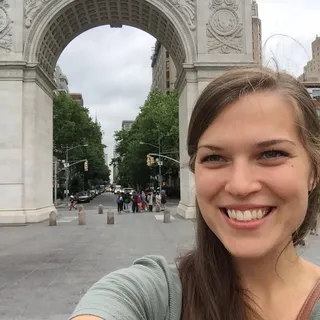 Jen R.