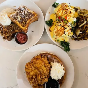 Fried Chicken and Waffle, salmon Benedict, French toast!