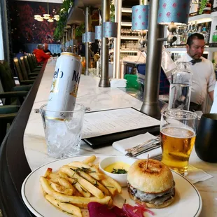 Holbrook burger &amp; fries