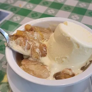 Peach cobbler and ice cream
