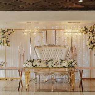 Bride and Groom table