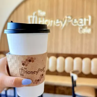 Pistachio Matcha Tea Latte (Almond Milk)