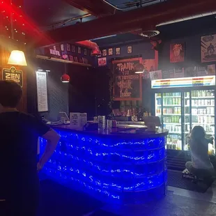 Concessions, large drink selection &amp; and variety of Heggie's pizzas on the menu.