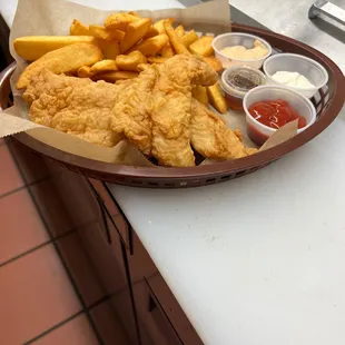 a plate of fish and chips
