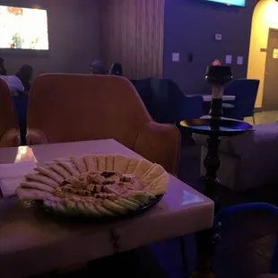 Hummus with grilled chicken and hookah