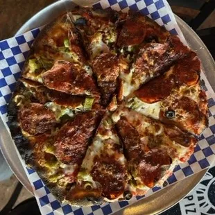 The Hopper Pub &amp; Pizzeria. 13&quot; Greg&apos;s special pizza.