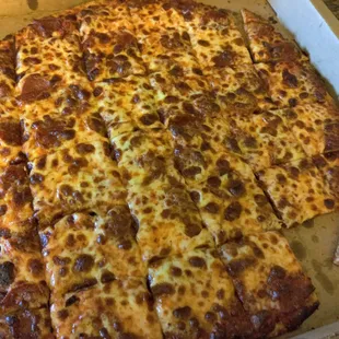 Pepperoni 18&quot; pizza