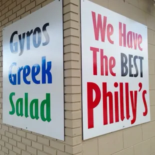 a sign for the best salad