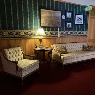 Second floor sitting area