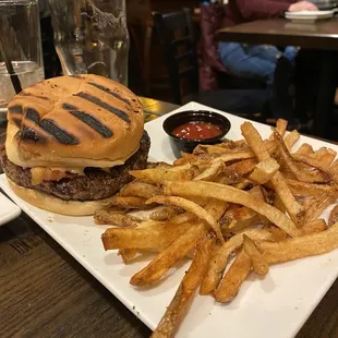 Hound&apos;s Tale Wagyu Burger