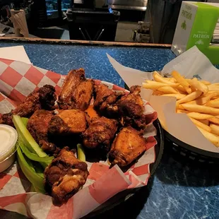 Mild wings and fries