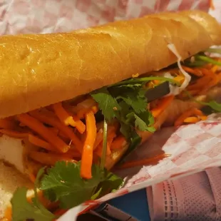 This is the Vegan option we tried: Teriyaki Tofu with Spicy Mayo. Mostly posted to show I was not kidding about generous garnishes.