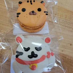 Thai tea (top) and jackfruit (bottom) macarons by Buttersweet macarons by M. T.