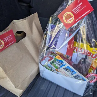 Nice packaging with extra goodies