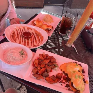 Arepa Benedict