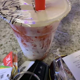 Strawberry Marble Green Tea Latte (L)