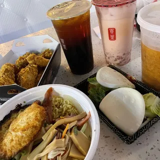 Strawberry Green Milk Tea (L)