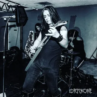 Molly Vamp live at The Hub Friday June 23, 2017