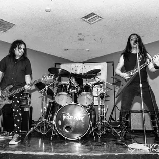 Molly Vamp live at The Hub Friday June 23, 2017