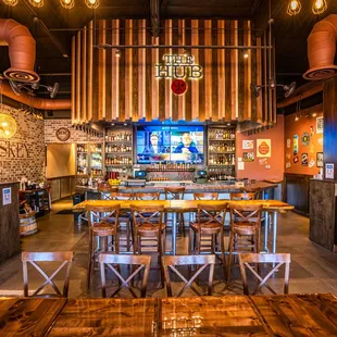The Hub Eats & Drinks