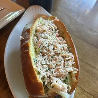 LOBSTER ROLL