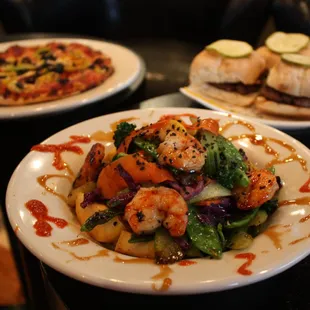Small pizza, Shrimp stir-fry and sliders @ The Hub - Macomb Twp, MI, USA