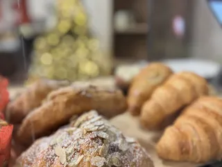 Rougé Coffee Roasters