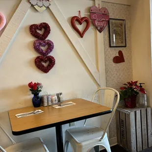 sushi and sashimi, interior