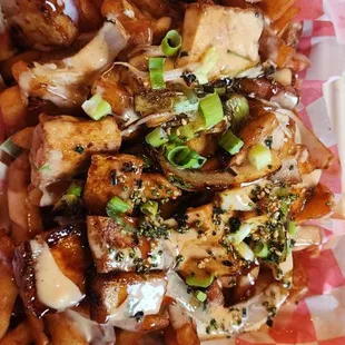 Loaded fries with tofu