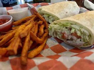 Over The Edge Sports Bar & Pizzeria