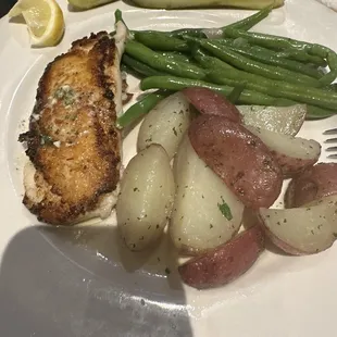 Flounder, potatoes and string beans
