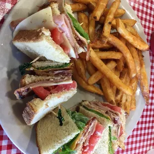 The club sammich really hit the spot. Pretty good!