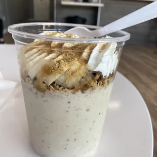 Banana cream protein bowl.