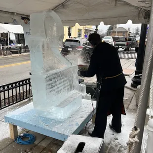 Ice sculpture contest