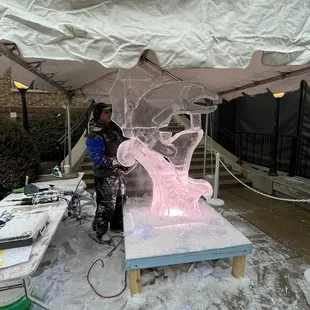 Ice sculpture contest