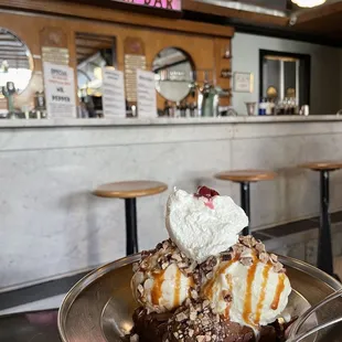 Brownie sundae Creme Fraiche and Banana Puddin