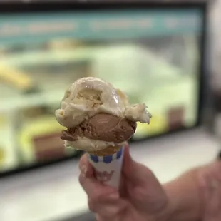 Banana pudding and chocolate regular size