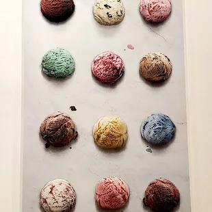 different flavors of ice cream