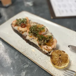 Shrimp toast