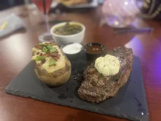 X-Perience Restaurant & Cocktails