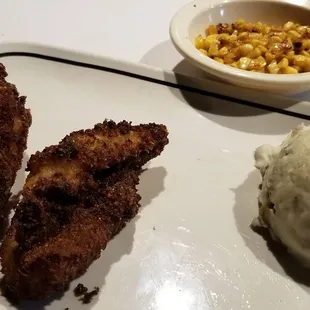 The Golden Fried Perch.  Not very much.  Not very golden.  Not very good.  That'a supposed to be corn-on-the-cob.