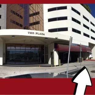 Parking Lot Entrance is here! Other side of bldg/Kapiolani Blvd!