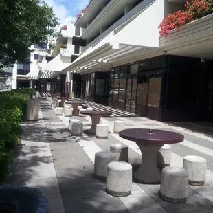 Lanai seating area. No umbrellas out today :(
