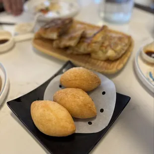 Fried glutinous rice dumpling