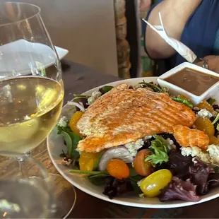 Pan seared salmon salad